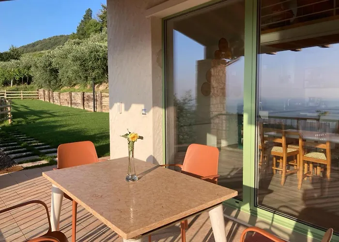 Bed & Breakfast La Terrazza In Collina 4*