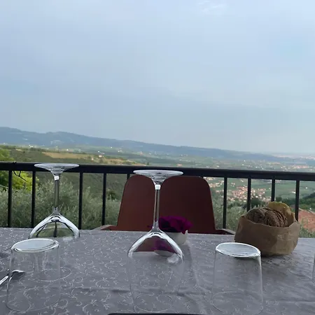 La Terrazza In Collina 4*