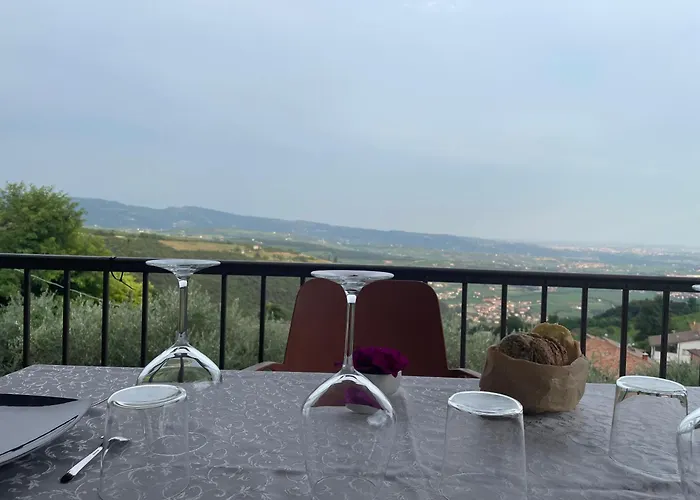 La Terrazza In Collina 4*